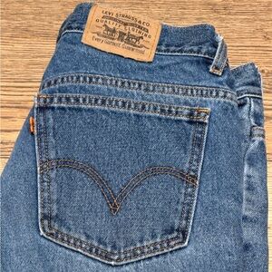 VINTAGE LEVIS Orange tab jeans. 33x32 (see measurements)